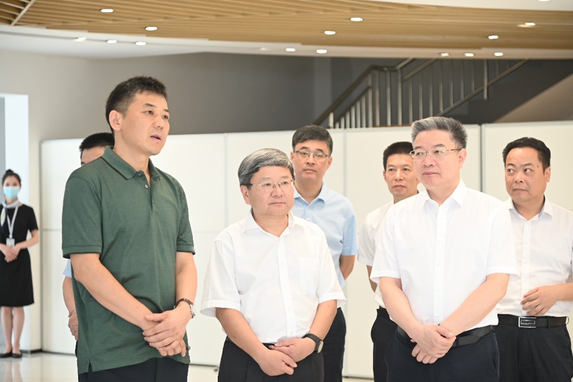 余姚市委书记傅贵荣一行莅临宁波竞技宝jjb生物调研园区建设
